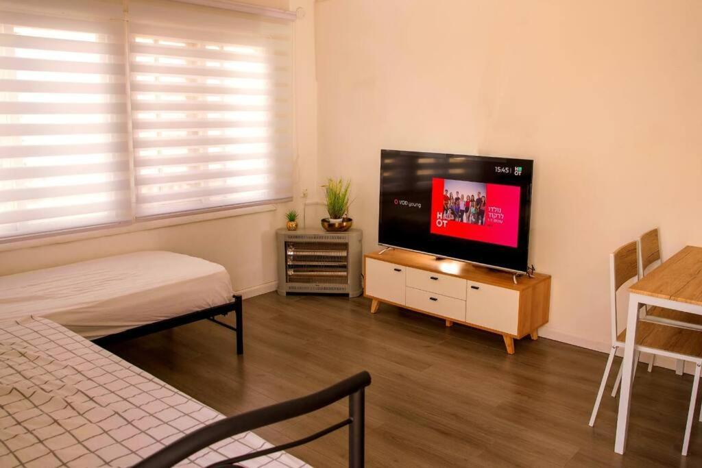 שמילה אירוח 2 Villa Arad Dış mekan fotoğraf